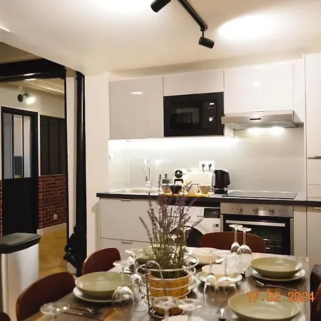 Apartment Magnificient Parisian Flat - Parisian Heart *